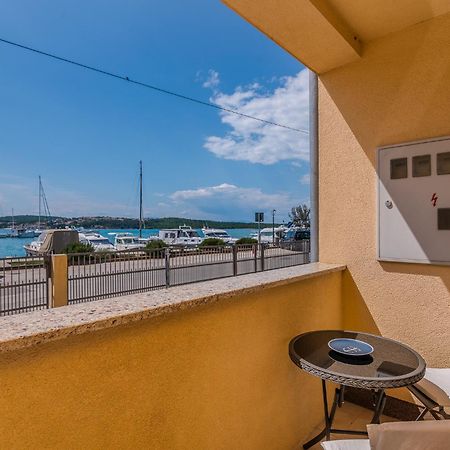 Apartments Celeste Klimno Zewnętrze zdjęcie