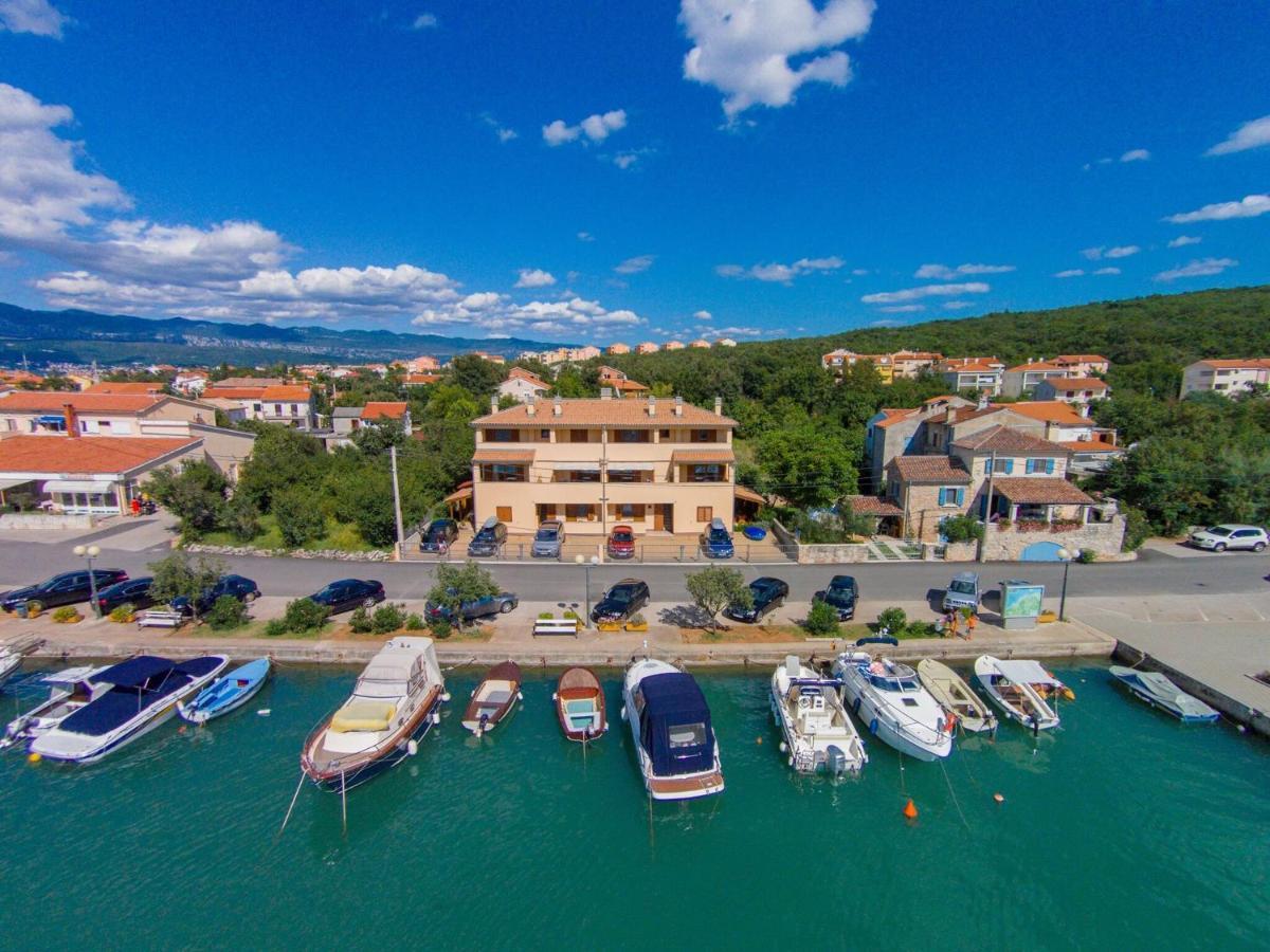 Apartments Celeste Klimno Zewnętrze zdjęcie