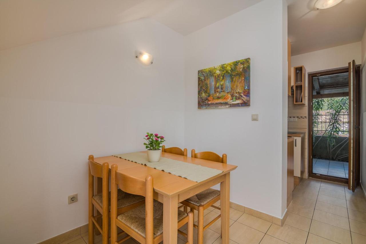 Apartments Celeste Klimno Zewnętrze zdjęcie