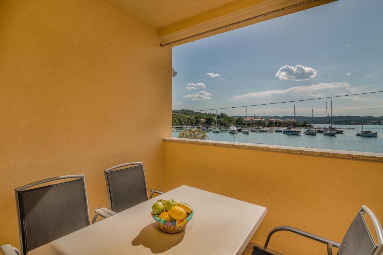 Apartments Celeste Klimno Zewnętrze zdjęcie