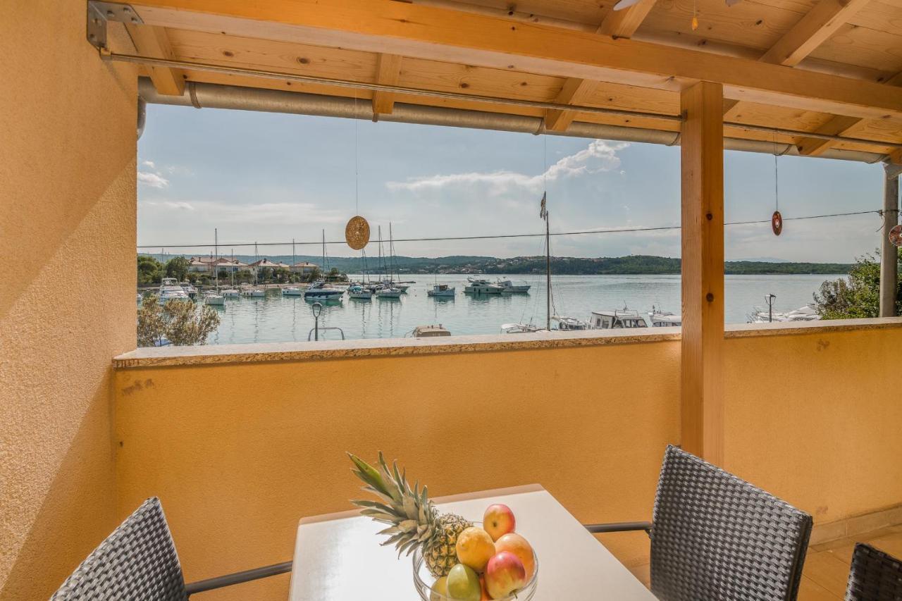 Apartments Celeste Klimno Zewnętrze zdjęcie