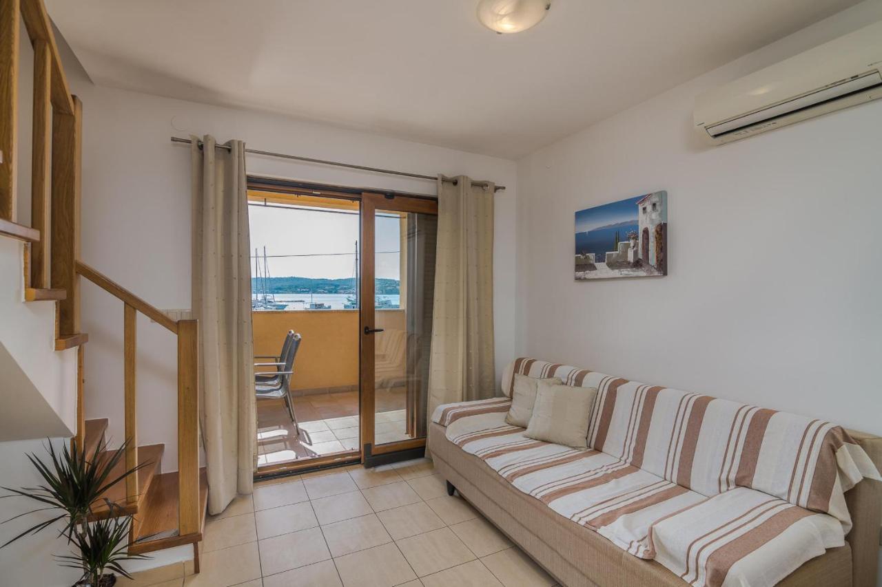 Apartments Celeste Klimno Zewnętrze zdjęcie