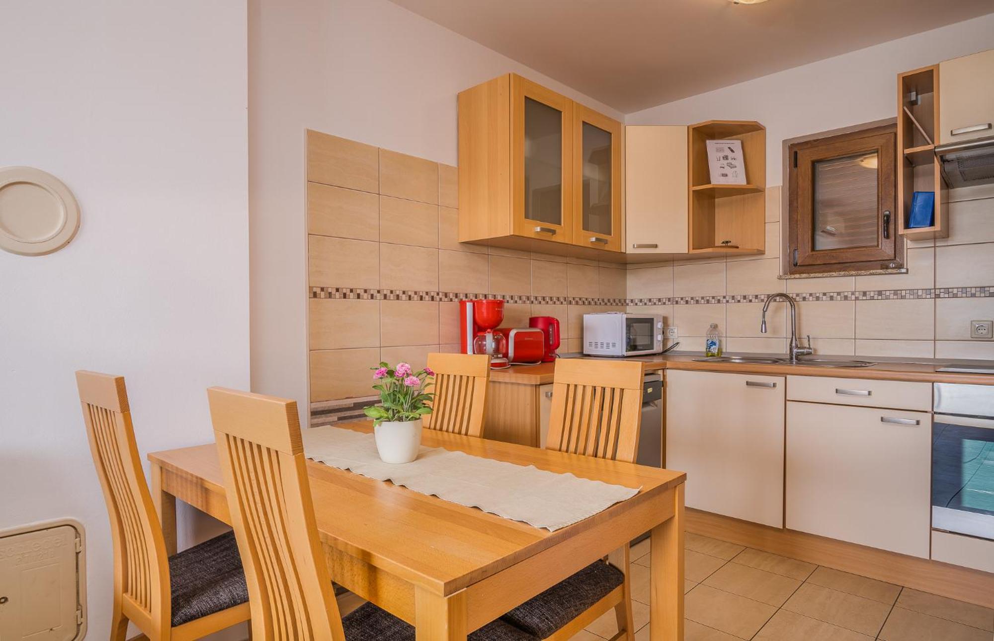 Apartments Celeste Klimno Zewnętrze zdjęcie