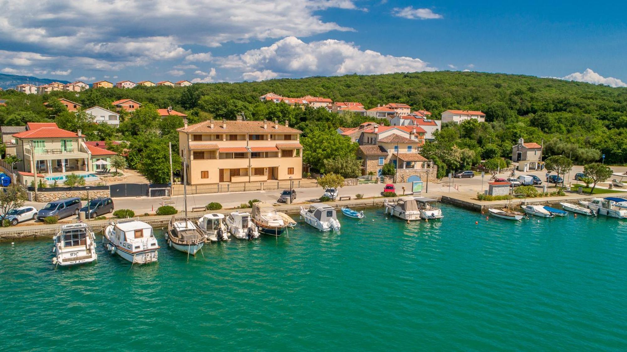 Apartments Celeste Klimno Zewnętrze zdjęcie