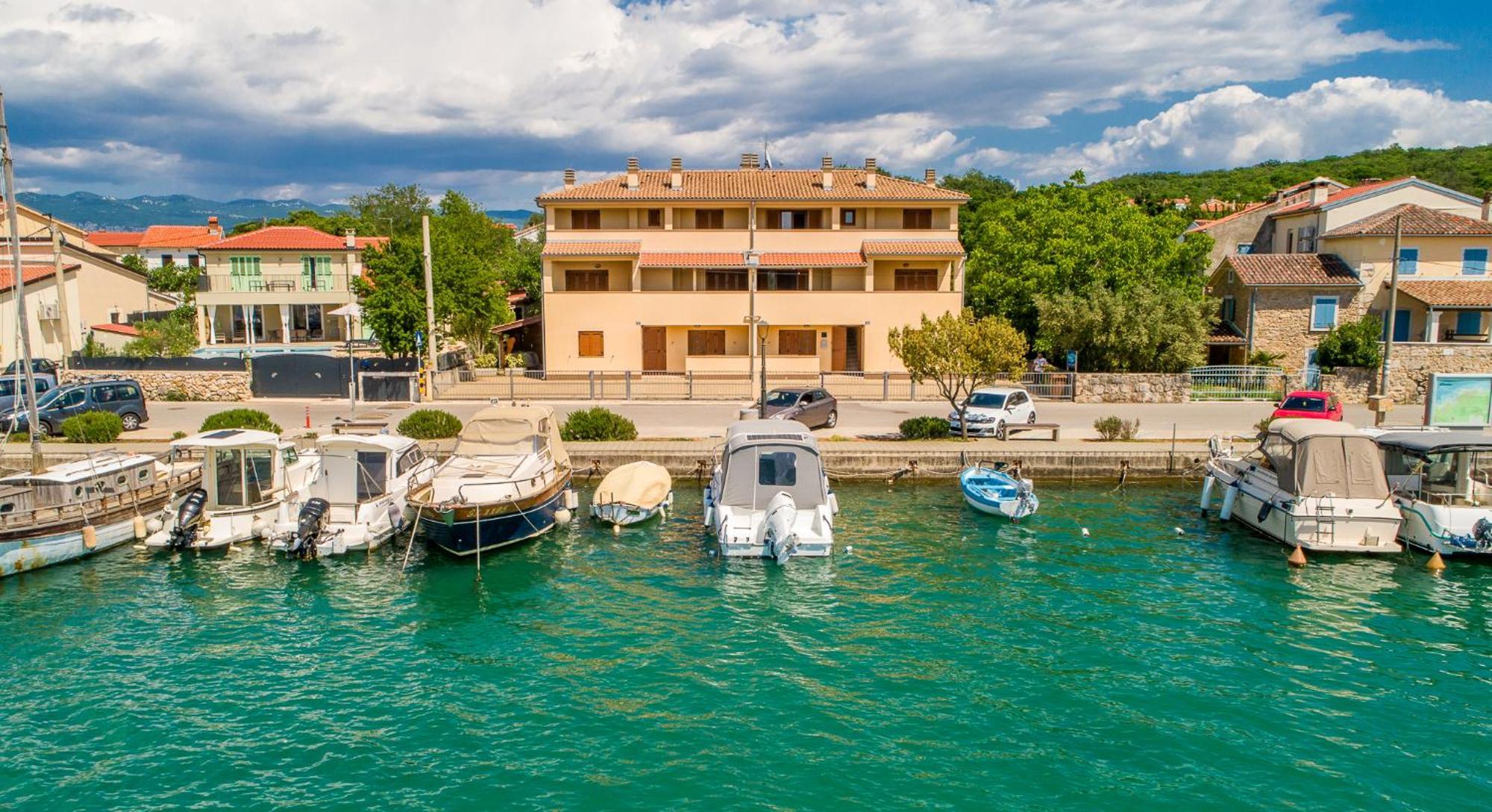 Apartments Celeste Klimno Zewnętrze zdjęcie